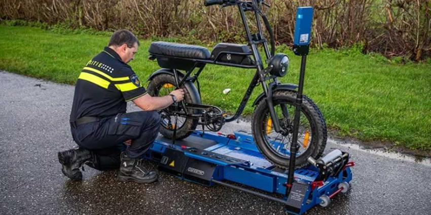 rollenbank-politie-fatbike