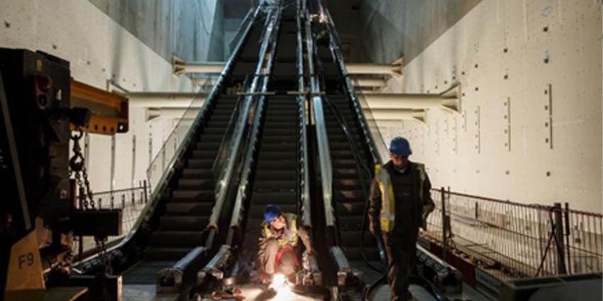 Noord/Zuidlijn heeft langste roltrap van Nederland