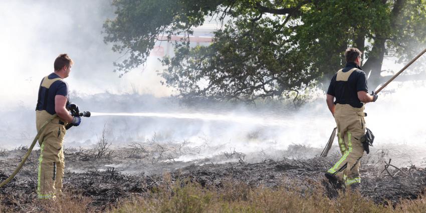 Brandweer blust brand