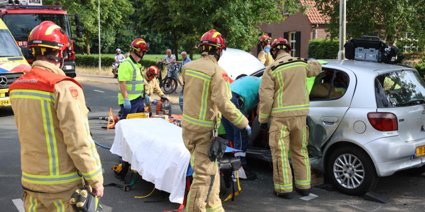 Hulpdiensten ter plaatse