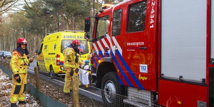 Een schaatser is zaterdagmiddag rond 16.00 uur gewond geraakt tijdens het schaatsen op het Oud Meer nabij de Bestseweg - N620 bij Son en Breugel. 