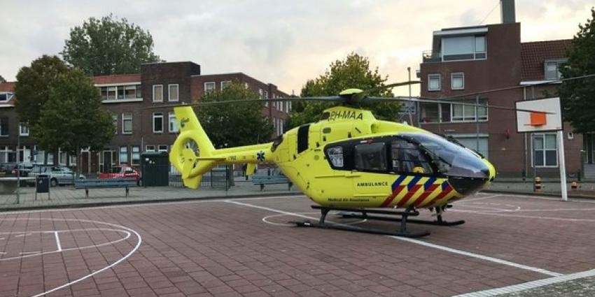 Traumaheli landt op basketbalveld