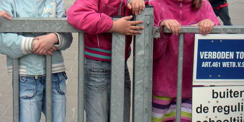 Scholen maandag weer open. Wat doet het virus?