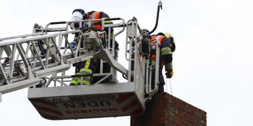 Politie sluit Postelstraat in Esch korte tijd af wegens schoorsteenbrand