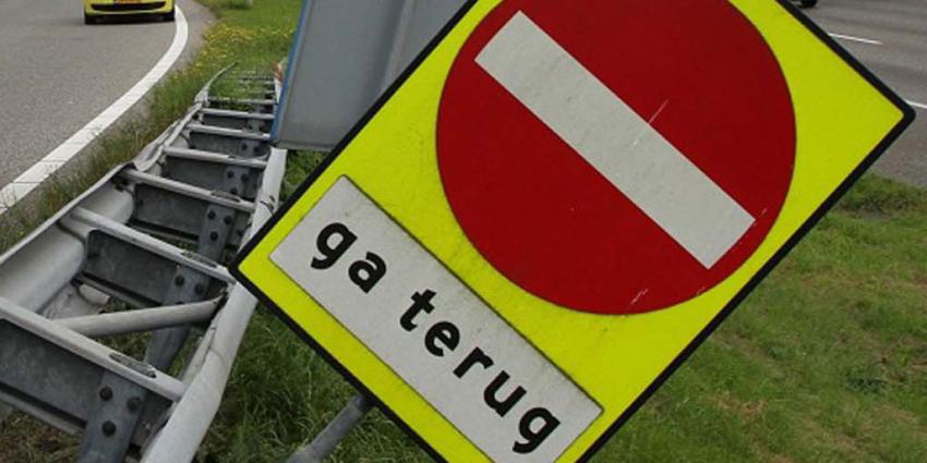 Spookrijder veroorzaakt ongeval op A58. Twee mensen gewond