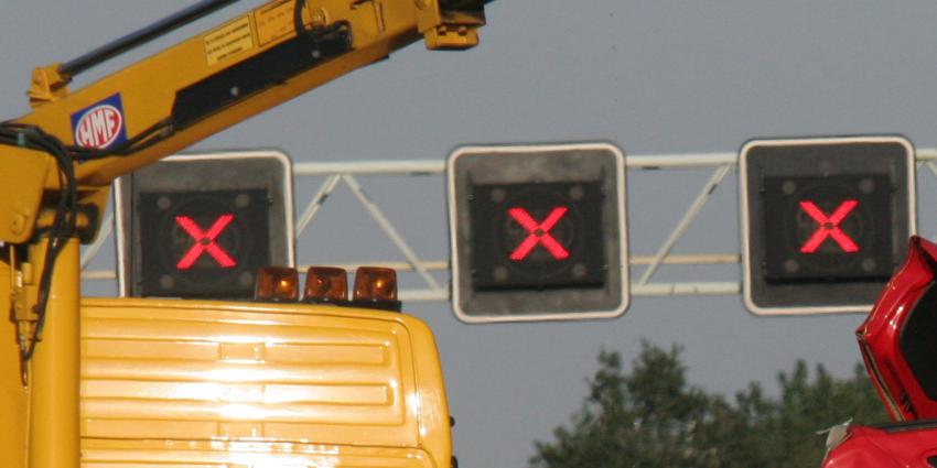 A58 in beide richtingen voor langere tijd afgesloten