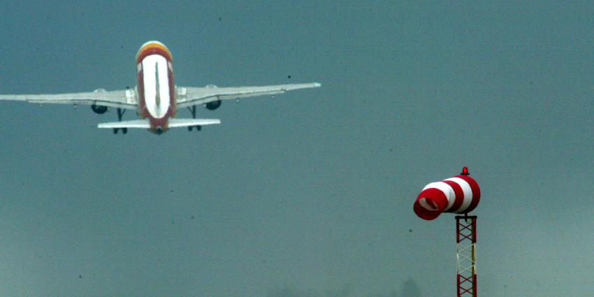 Passagiers met geknepen billen tijdens landing