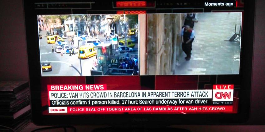 Busje rijdt in op voetgangers in Barcelona 