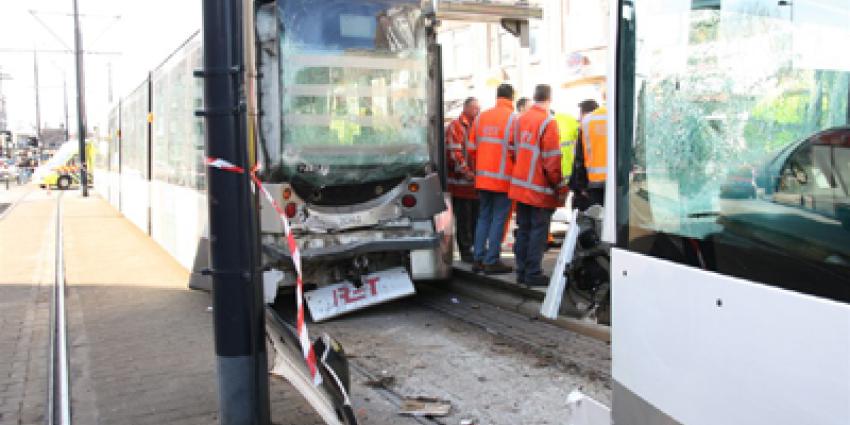 Foto van botsing trams RET Rotterdam | Archief Flashphoto.nl | www.flashphoto.nl