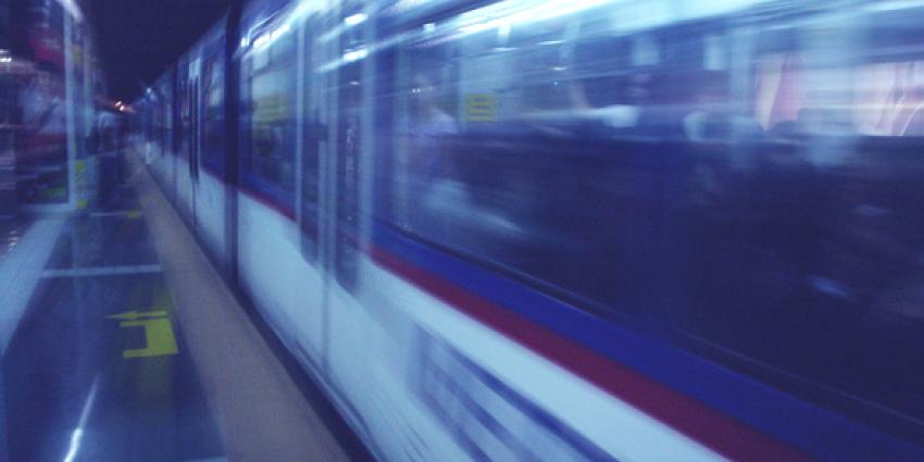 'Tenmiste 1 doden en tientallen gewonden bij treinongeluk in New Jersey'