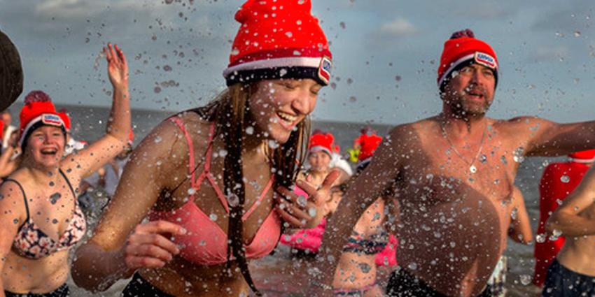 Massale nieuwjaarsduiken geven 2018 een frisse start