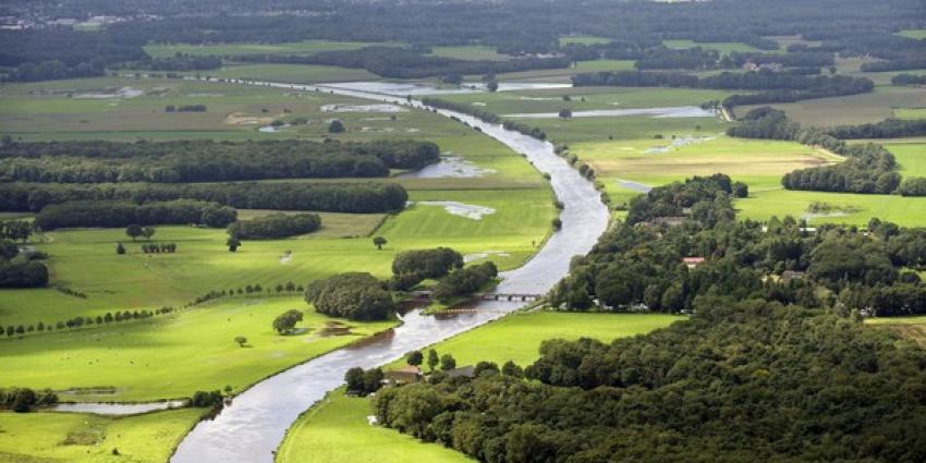 Foto van Hoogwater in de Vecht | Waterschap Groot Salland