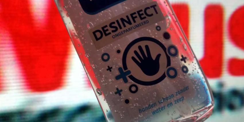 Schappen met desinfecterende handgels drogisterijen raken leeg