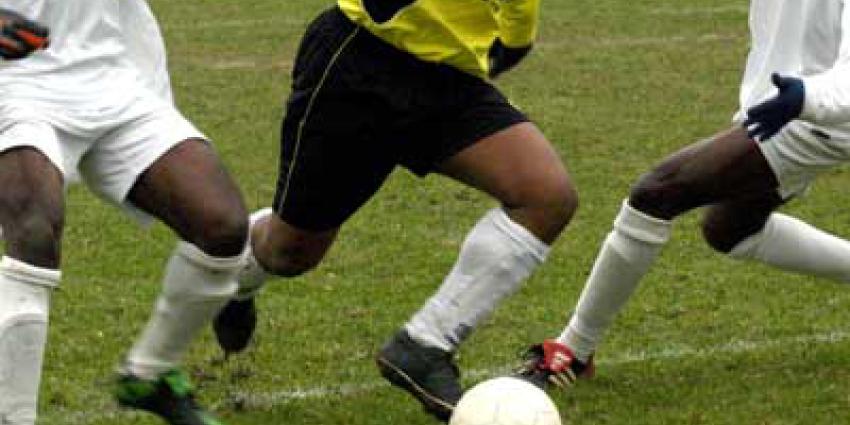 Vitesse te sterk voor FC Groningen, hoofdrol voor Baker