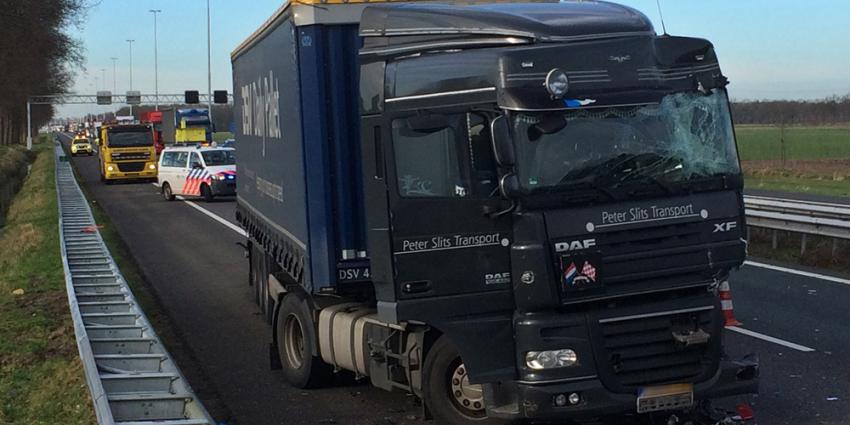 Ongeval met 2 vrachtwagens op A58 Oirschot