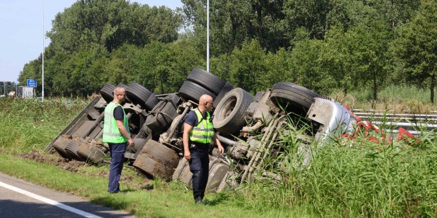 vrachtwagen-gekanteld