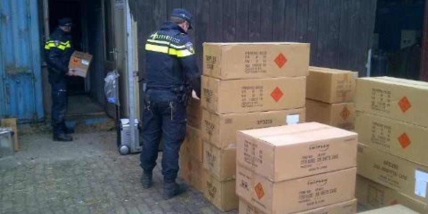 Politie vindt 8000 kilo illegaal vuurwerk