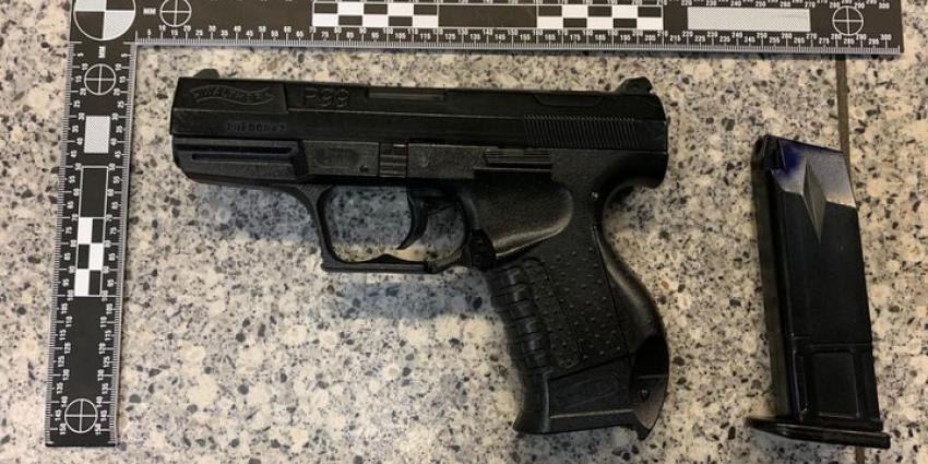 in beslag genomen wapen