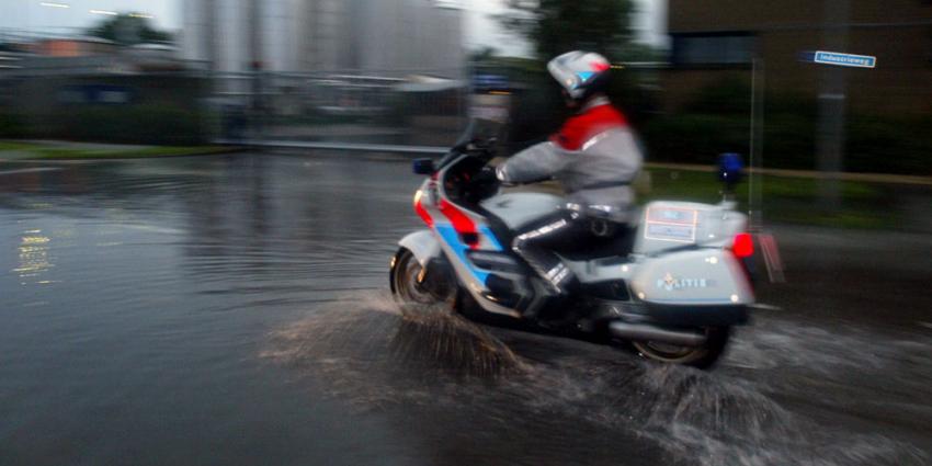 nood weer, buien, storm