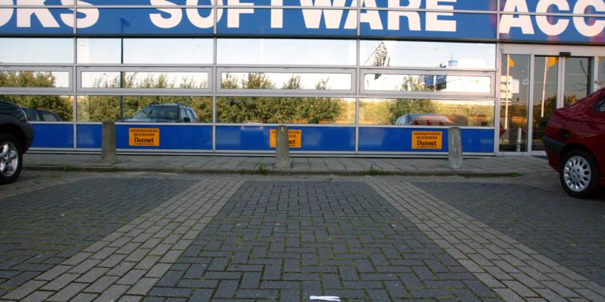 Minder etalages, meer beeldschermwinkels