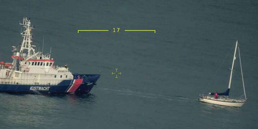 De Zeearend en de zeilboot