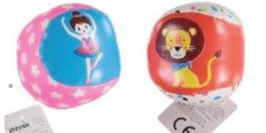 Zeeman roept blauwe damesstrings en kinderspeelgoed terug 