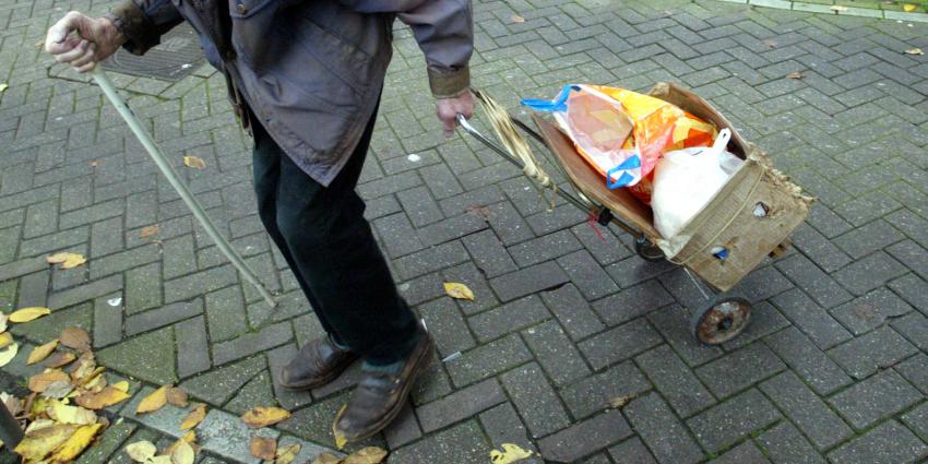 Dakloze man vindt 300.000 euro op luchthaven van Parijs