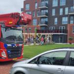 Brandweer met hoogwerker ter plaatse