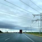 elektriciteitsmast-snelweg