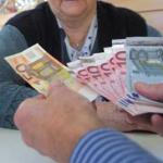 Foto van eurobiljetten uitkering ouderen | Archief EHF