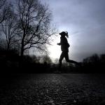 hardlopen-vrouw-natuur-sport