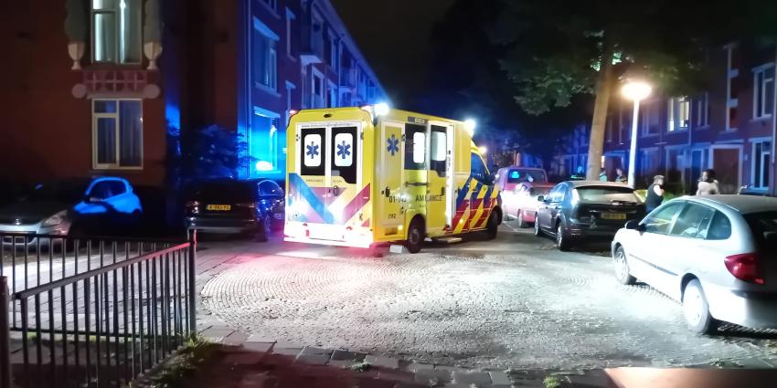 Ambulance vervoerd slachtoffer naar ziekenhuis
