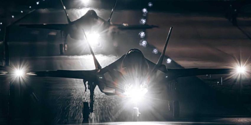 f-35-donker-runway