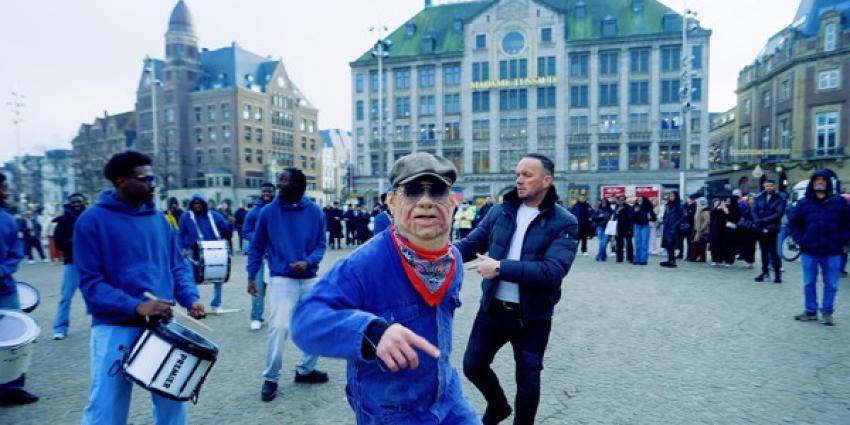 Boer Harm en Frank van Etten op de Dam