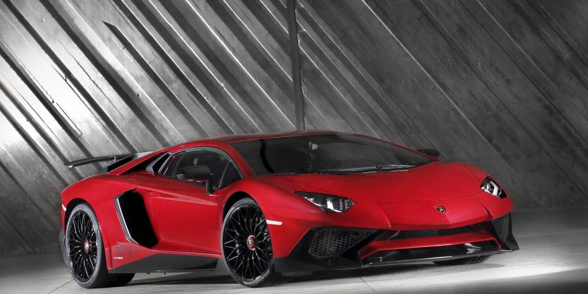 Lamborghini Aventador LP 750-4 Superveloce