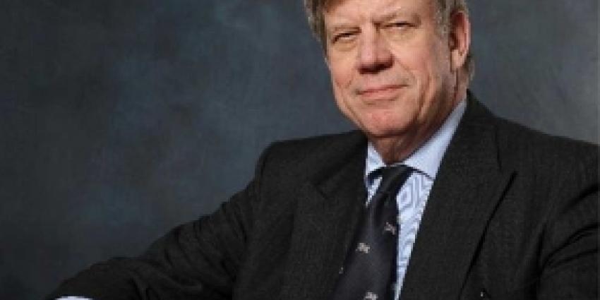 Foto van minister Opstelten