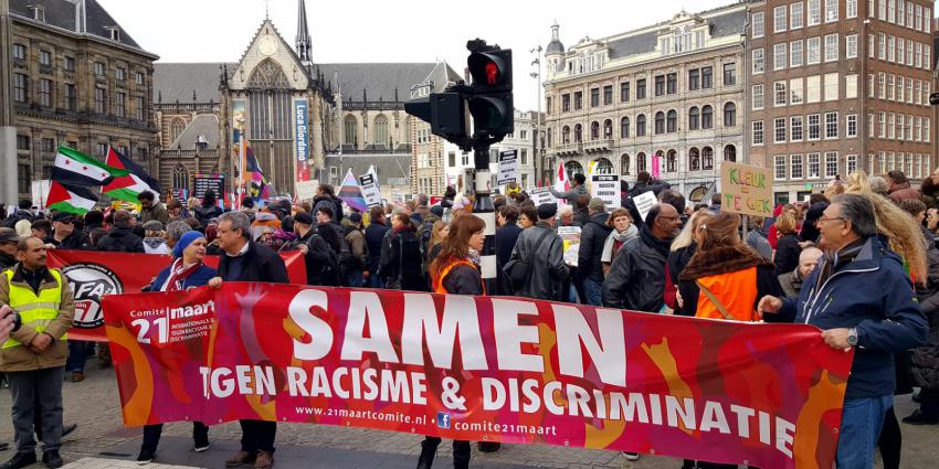 Duizenden demonstranten tegen racisme