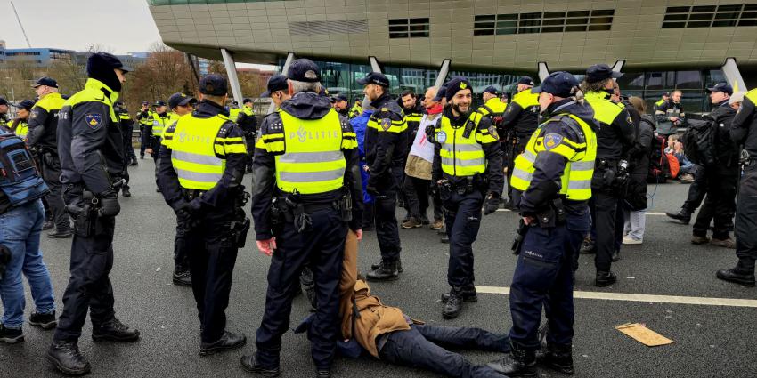 Verboden demonstratie op A10 bij Amsterdam (Archief)