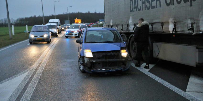 aanrijding-vrachtauto