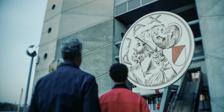 Klassieke logo Ajax op Johan Cruijff Arena