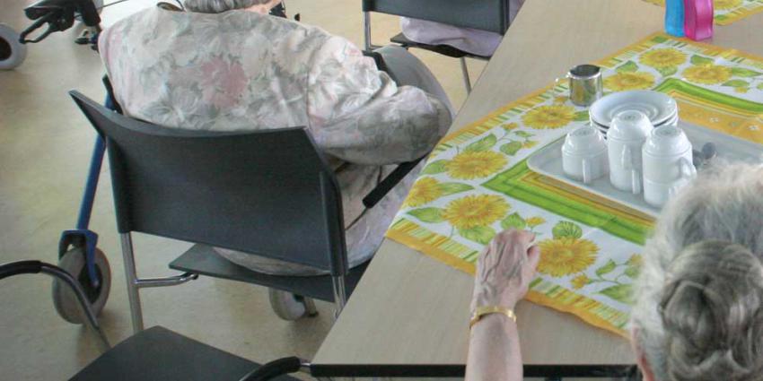 ruim 2000 honderplussers