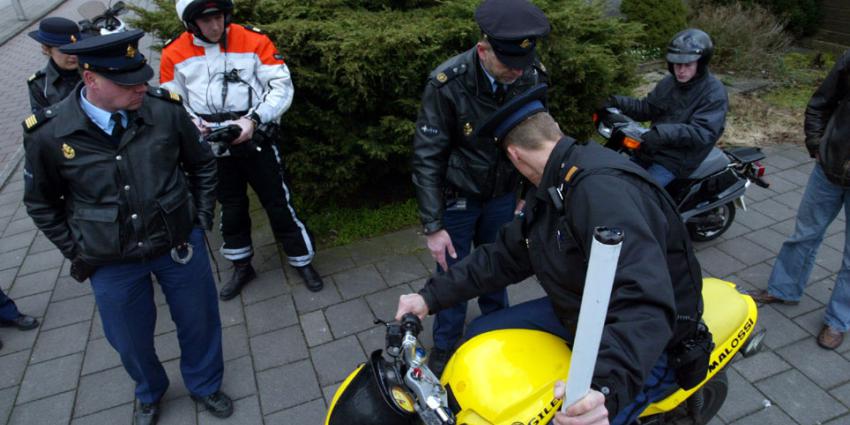 Bromfietser rijdt 65 km/u te snel