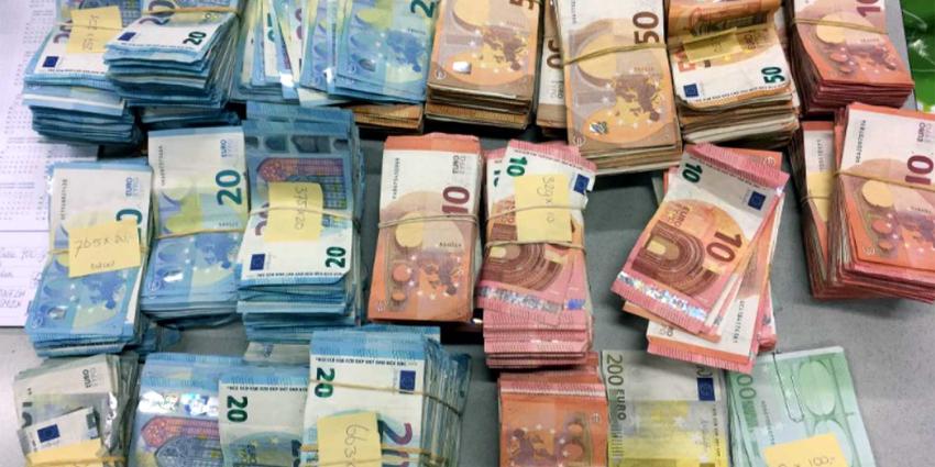 cash-eurobiljetten-bundels