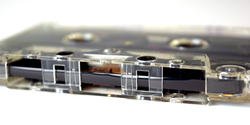 Advocaten Dino Soerel zetten gesprek De Vries en Holleeder online