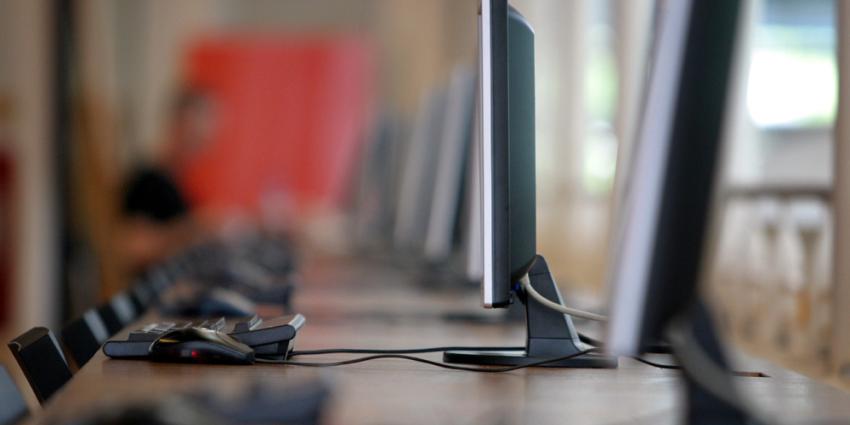Foto van computers en beeldschermen | Archief EHF