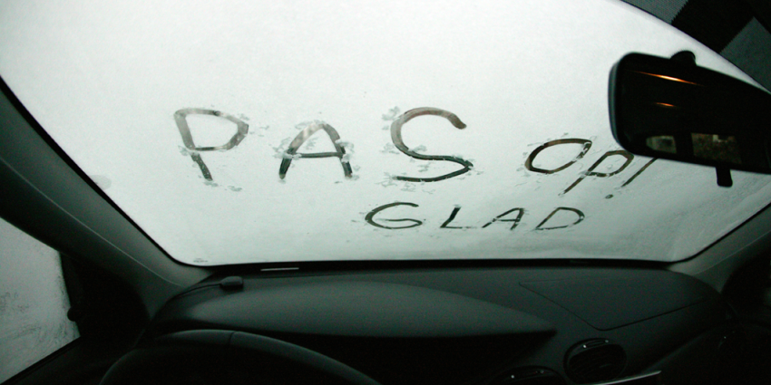 Maandagochtendspits kan glad wordenstrooien