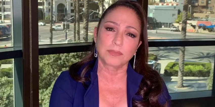 Zangeres Gloria Estefan misbruikt op haar 9e 