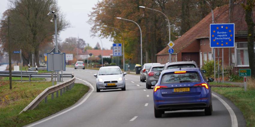 grensovergang-Duitsland-kenteken-auto
