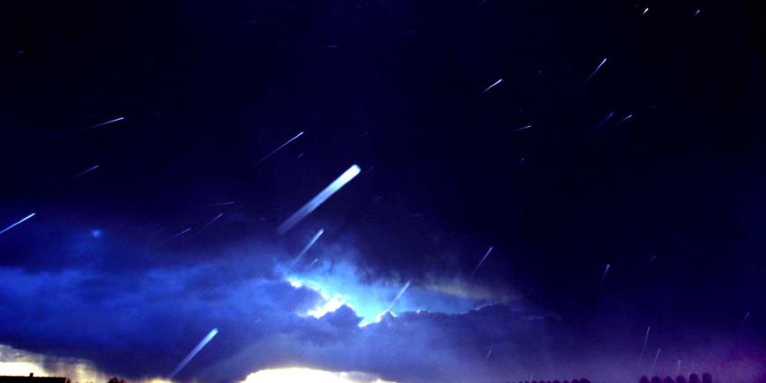 hagel-wolk-onweer-donker