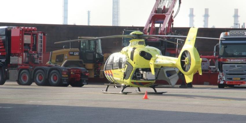 Persoon overreden door heftruck